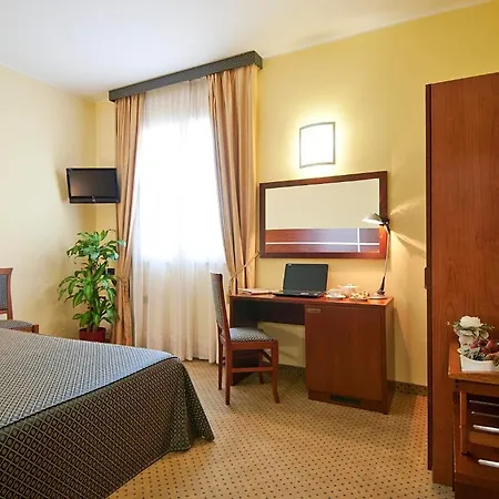 Domus Expo Hotel Parabiago